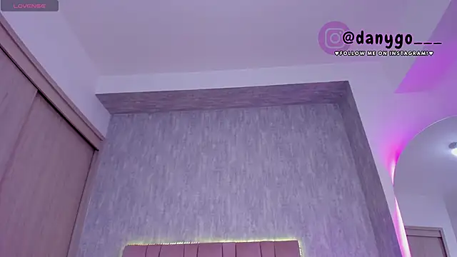 ZarianaEvanz online show from 16, 3, 2025