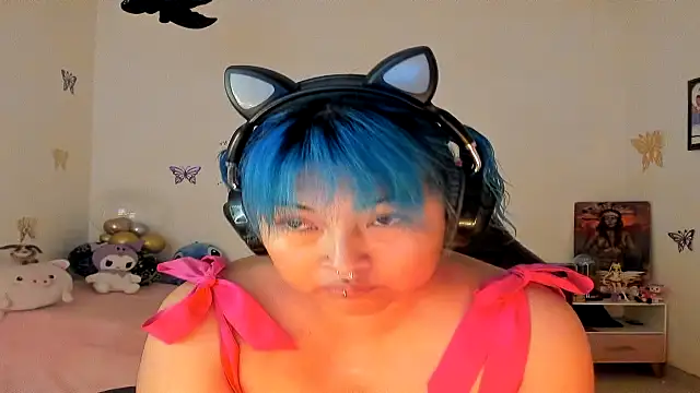 Shaddycute  online show from 17, 9, 2025