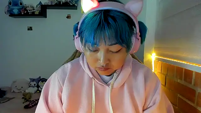 Shaddycute  online show from 19, 12, 2025