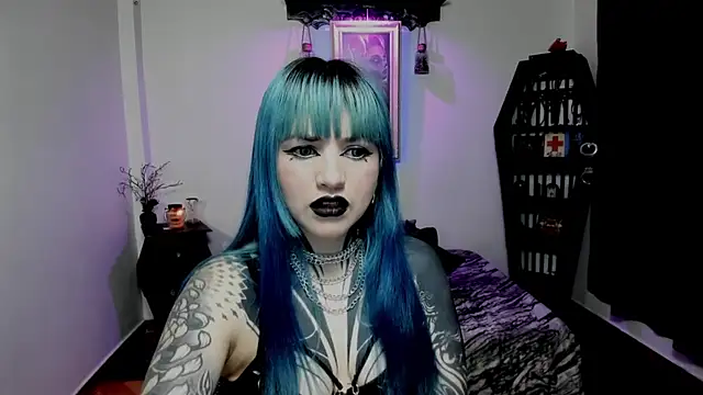 Snapshot of DimmuandDarkness chatting on 12, 4, 2026 DimmuandDarkness online show from 12, 4, 2026