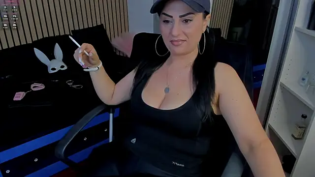 Snapshot of MistressMeghan chatting on 10, 7, 2026 MistressMeghan online show from 10, 7, 2026