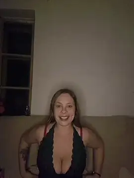 katiestevens online show from 21, 12, 2025