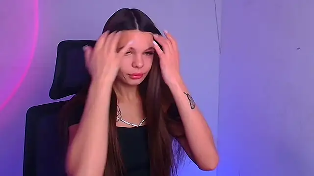 Hanna Way online show from 17, 12, 2024