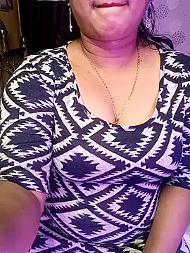 Snapshot of ella_mariya chatting on 6, 12, 2024 ella mariya online show from 6, 12, 2024
