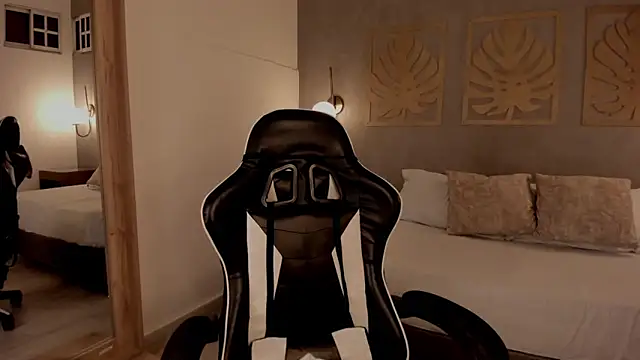 Snapshot of caro03x chatting on 15, 4, 2026 caro03x online show from 15, 4, 2026