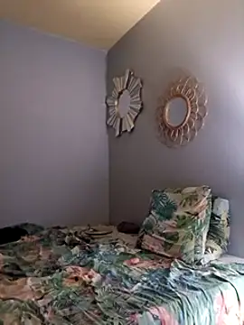 Snapshot of chris_sbh chatting on 2, 2, 2025 chris sbh online show from 2, 2, 2025