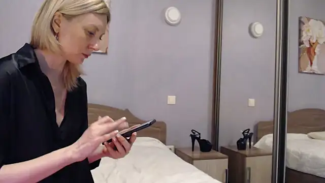 Snapshot of AvelinaLeoni chatting on 27, 1, 2025 AvelinaLeoni online show from 27, 1, 2025