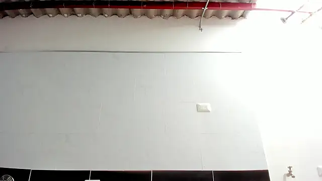 Snapshot of Elle_Lee_ chatting on 5, 11, 2025 Elle Lee online show from 5, 11, 2025