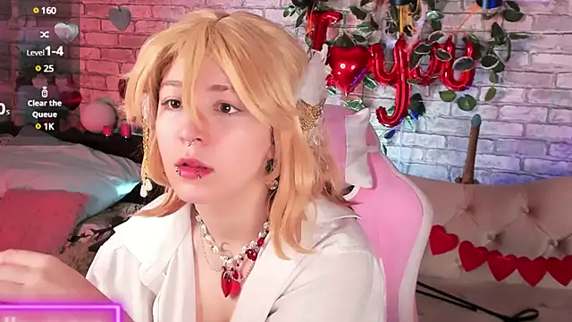 Snapshot of Alex_Howell chatting on 8, 2, 2025 Alex Howell online show from 8, 2, 2025