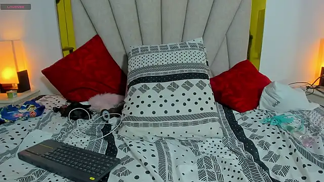 vahiolet fuentes online show from 19, 12, 2024