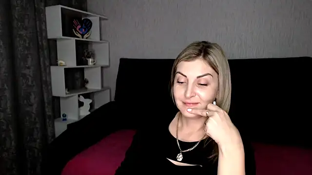 Snapshot of Amelia_Harper chatting on 6, 12, 2024 Amelia Harper online show from 6, 12, 2024