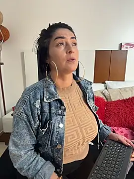 Snapshot of karenlennox1 chatting on 16, 4, 2026 karenlennox1 online show from 16, 4, 2026