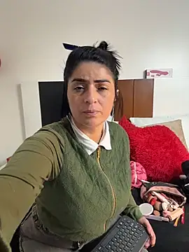 Snapshot of karenlennox1 chatting on 17, 4, 2026 karenlennox1 online show from 17, 4, 2026