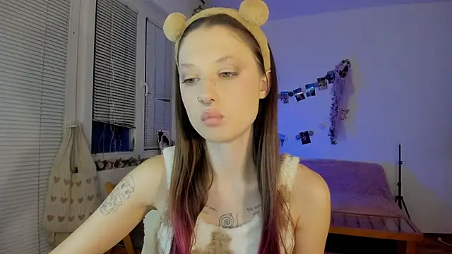 Snapshot of Jenny_darling_love chatting on 8, 1, 2025 Jenny darling love online show from 8, 1, 2025