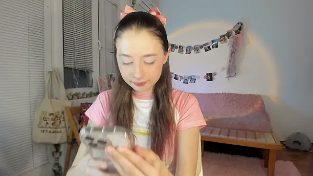 Snapshot of Jenny_darling_love chatting on 17, 1, 2025 Jenny darling love online show from 17, 1, 2025