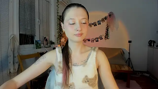 Snapshot of Jenny_darling_love chatting on 25, 2, 2025 Jenny darling love online show from 25, 2, 2025