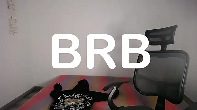 Snapshot of present_the_magic chatting on 22, 9, 2025 present the magic online show from 22, 9, 2025