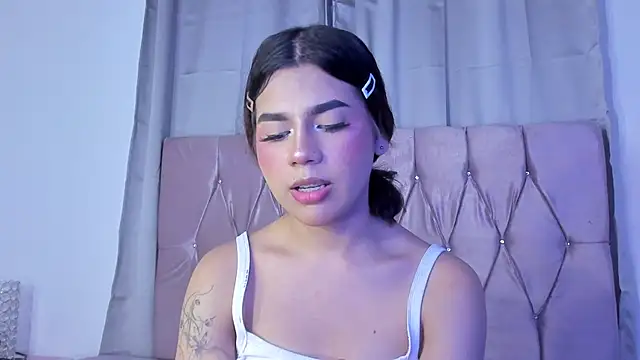 Snapshot of Ashley_piinkk_ chatting on 2, 2, 2025 Ashley piinkk  online show from 2, 2, 2025