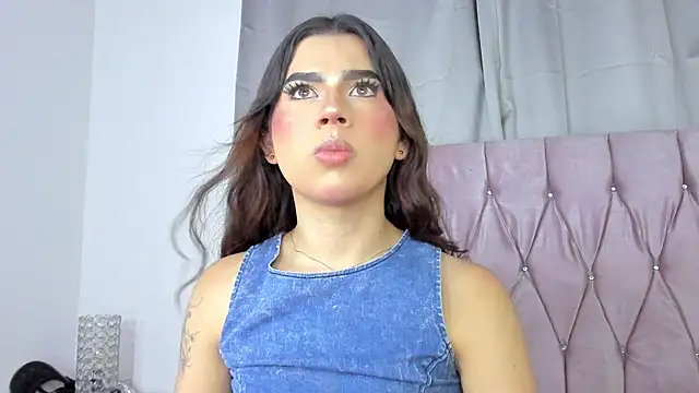 Snapshot of Ashley_piinkk_ chatting on 19, 2, 2025 Ashley piinkk  online show from 19, 2, 2025