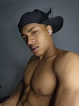 Snapshot of Jhonyblack_1 chatting on 15, 4, 2026 Jhonyblack 1 online show from 15, 4, 2026