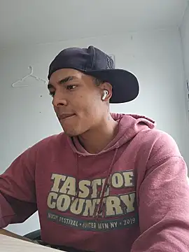 Snapshot of Jhonyblack_1 chatting on 16, 4, 2026 Jhonyblack 1 online show from 16, 4, 2026