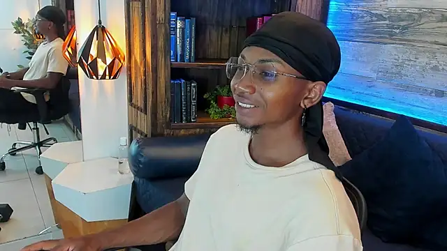 Snapshot of JamalMyst chatting on 8, 3, 2025 JamalMyst online show from 8, 3, 2025