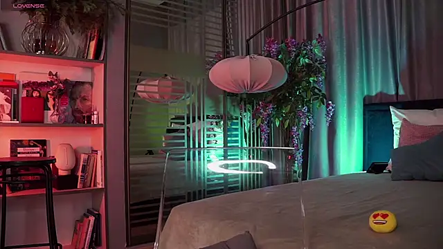 Snapshot of UmaTruewoman chatting on 6, 1, 2025 UmaTruewoman online show from 6, 1, 2025