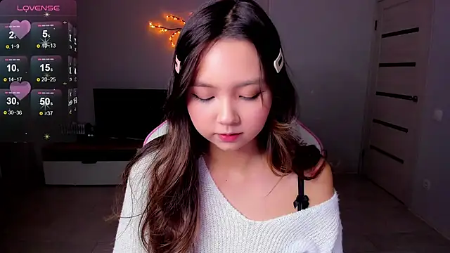 Snapshot of Fluffy_Rose chatting on 6, 10, 2025 Fluffy Rose online show from 6, 10, 2025