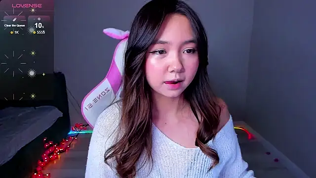 Snapshot of Fluffy_Rose chatting on 7, 11, 2025 Fluffy Rose online show from 7, 11, 2025