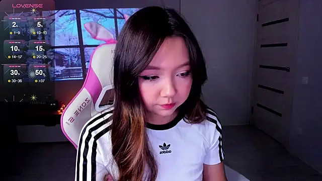 Snapshot of Fluffy_Rose chatting on 21, 11, 2025 Fluffy Rose online show from 21, 11, 2025