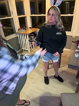 Snapshot of Vanilla-Cakebaum chatting on 5, 4, 2026 Vanilla-Cakebaum online show from 5, 4, 2026