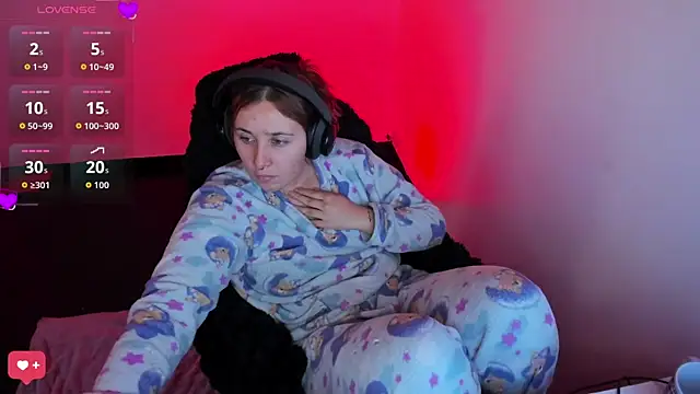 bonnie moon  online show from 29, 3, 2026