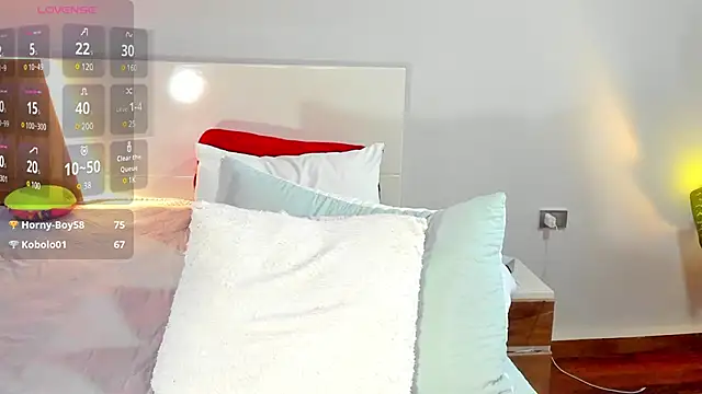 Snapshot of ClaraMariaMon chatting on 10, 1, 2025 ClaraMariaMon online show from 10, 1, 2025