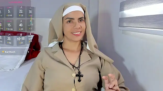 Snapshot of ClaraMariaMon chatting on 14, 10, 2025 ClaraMariaMon online show from 14, 10, 2025