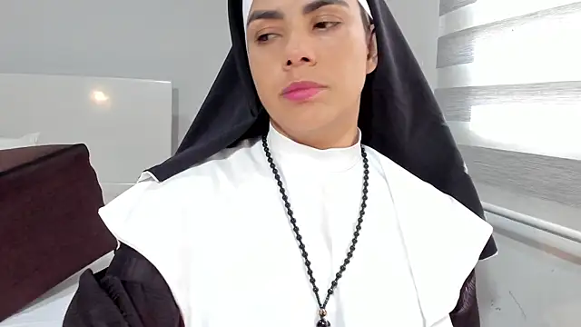 Snapshot of ClaraMariaMon chatting on 23, 4, 2026 ClaraMariaMon online show from 23, 4, 2026