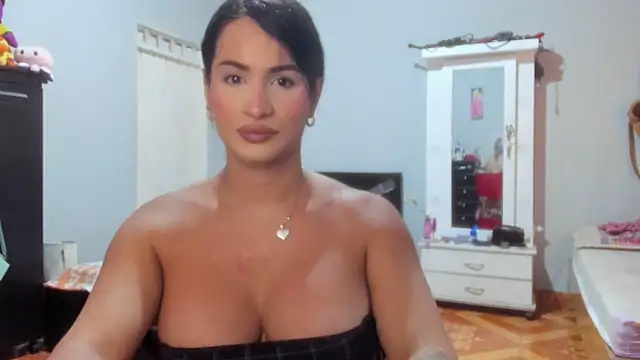 jennifer ts online show from 29, 10, 2025