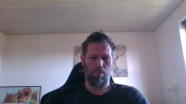 Snapshot of Gotta1 chatting on 11, 4, 2026 Gotta1 online show from 11, 4, 2026