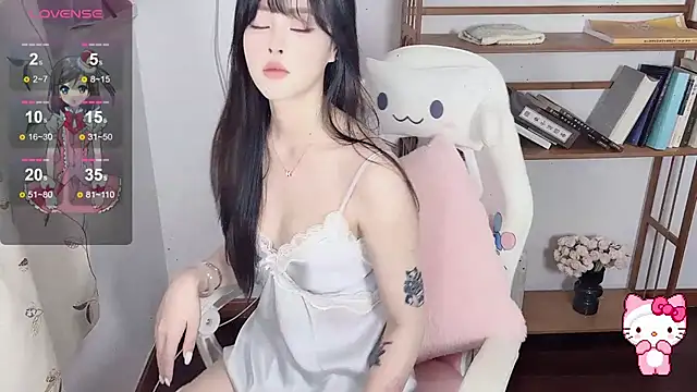 Snapshot of Mini-X chatting on 20, 4, 2026 Mini-X online show from 20, 4, 2026