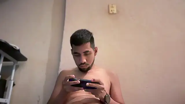 Snapshot of EnriquePersian197 chatting on 19, 1, 2025 EnriquePersian197 online show from 19, 1, 2025