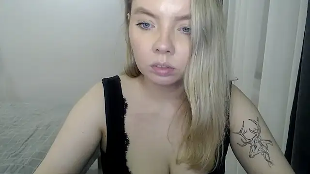 Snapshot of PolinaXXXJones chatting on 17, 1, 2025 PolinaXXXJones online show from 17, 1, 2025