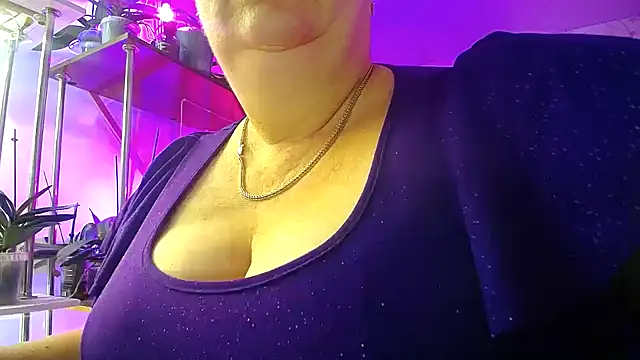 Snapshot of _Sweet_Woman chatting on 11, 10, 2025  Sweet Woman online show from 11, 10, 2025