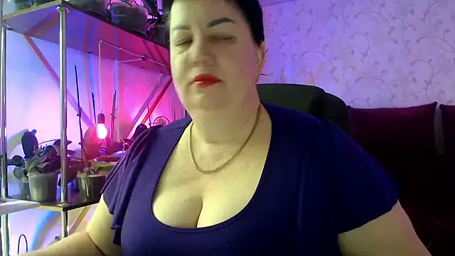  Sweet Woman online show from 16, 1, 2026