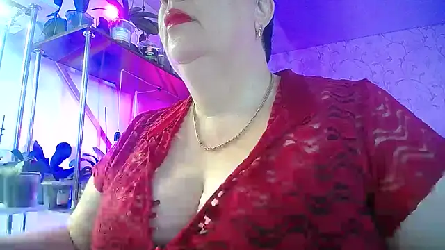  Sweet Woman online show from 17, 7, 2026
