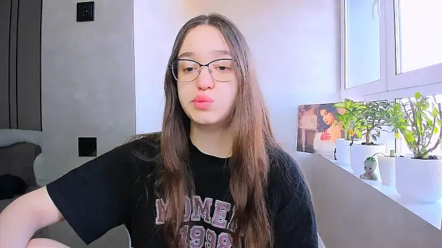 Snapshot of fancy_bunny chatting on 18, 3, 2026 fancy bunny online show from 18, 3, 2026