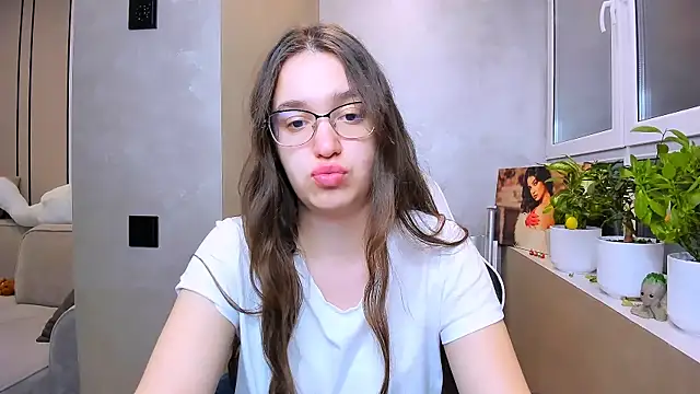 Snapshot of fancy_bunny chatting on 24, 4, 2026 fancy bunny online show from 24, 4, 2026