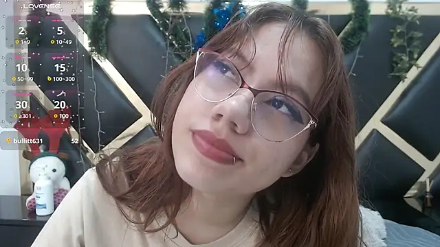 crystalhoneyy1 online show from 17, 12, 2024