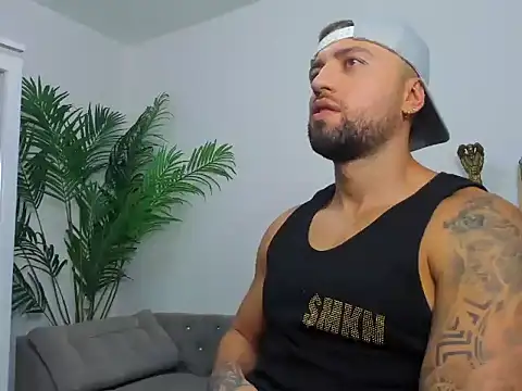 OwenMaximus814 online show from 14, 1, 2026