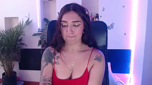 Lia-mitch online show from 24, 2, 2025