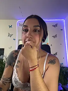Snapshot of Lia-mitch chatting on 13, 3, 2026 Lia-mitch online show from 13, 3, 2026