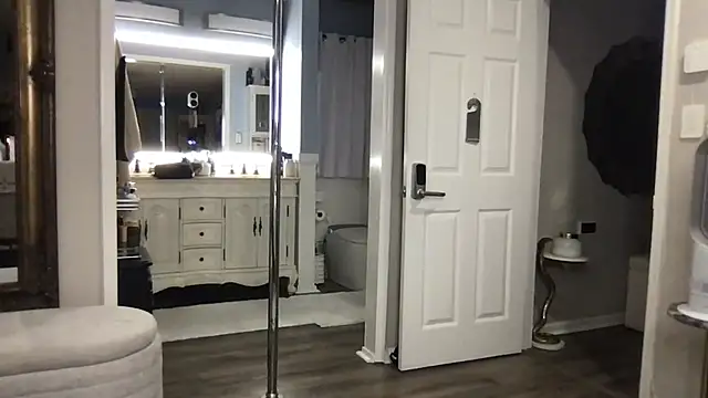 curvyfunlover online show from 1, 10, 2025